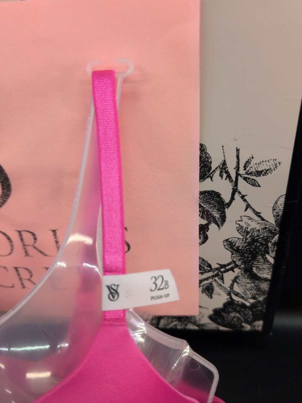 Victoria Secret Very Sexy So Obsessed Smooth Wireless Push Up Bra 32B Hot Pink - Picture 4 of 12